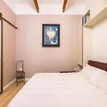 아파트 Toledo Warm Renovated