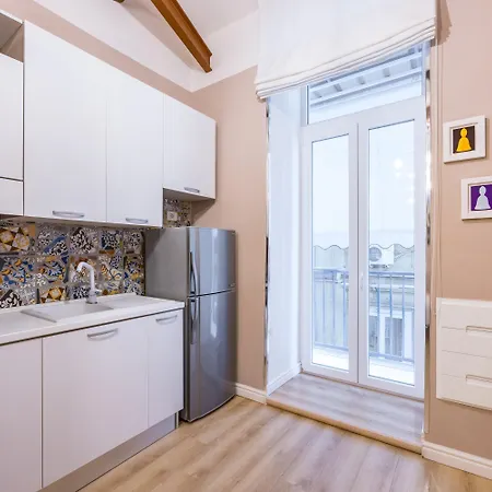 Toledo Warm Renovated Daire *