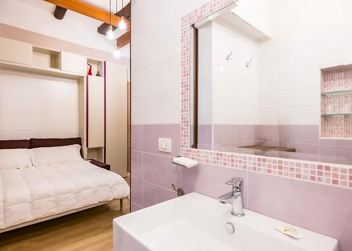 Toledo Warm Renovated * Napoli