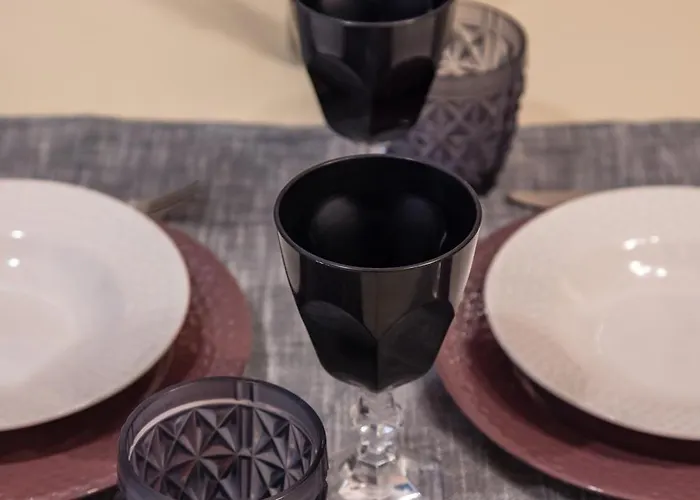 Toledo Warm Renovated Lejlighed *