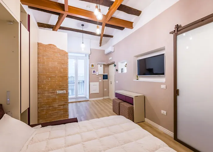 Lejlighed Toledo Warm Renovated *