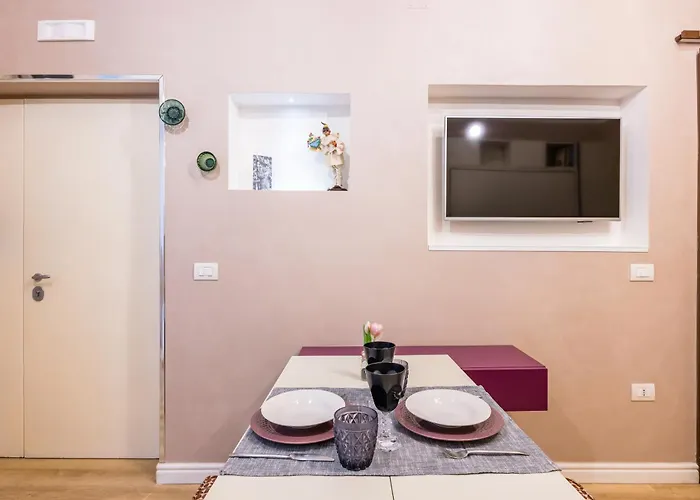 Toledo Warm Renovated Lejlighed *