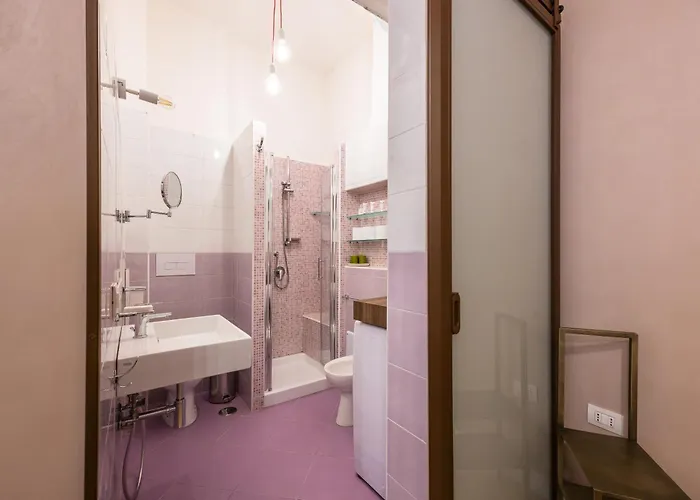 Toledo Warm Renovated Napoli