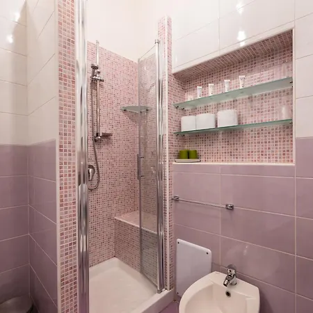 Toledo Warm Renovated * نابولي