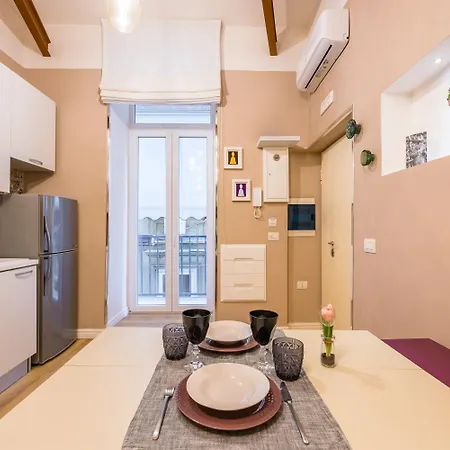 Toledo Warm Renovated شقة